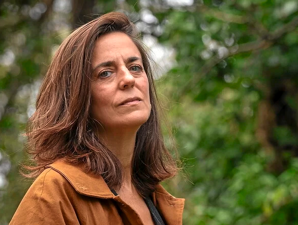 «Egian aztarrika hastean ateratzen dira zikinak, odola… eta argia»

naiz.eus/eu/hemeroteca/…

Eider Rodriguez idazleari elkarrizketa 

Xole Aramendi Alkortaren eskutik <a href="/7k_GARA/">7k</a>