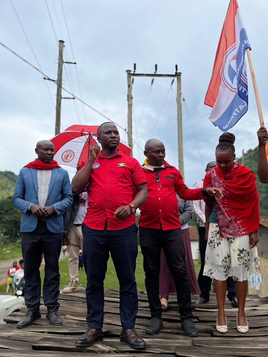 Railway Ward and Kikonzo people ,Muthoma Robert the National Unity Platform candidate for Member of Parliament Kasese Municipality will be in your area today.

#IChooseANewUganda
#ProtestVote
#ANewUgandaNow