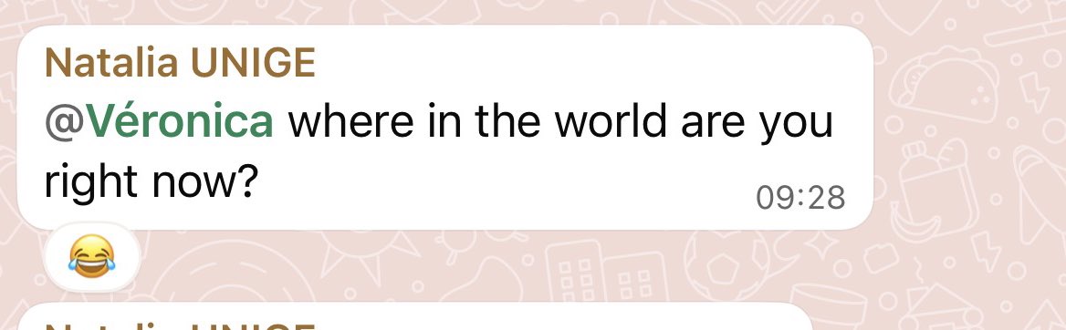 lovetipathy's tweet image. Me convertí en la amiga de la que nadie sabe dónde está porque me la paso de un lugar a otro 🤣😅