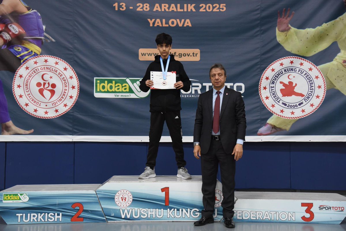 esenyurtmem's tweet photo. Yalova'da düzenenlenen 2026 Türkiye Wushu Kung-Fu Şampiyonası'nda Esenyurt Erdoğanlar Ortaokulu öğrencilerimiz;
🥇Bulut Güneysu, 45 kg yıldızlar kategorisinde Türkiye birincisi,
🥇Berat Bali, 35 kg yıldızlar kategorisinde Türkiye birincisi olmuştur. 

Şampiyon sporcularımızı tebrik eder, başarılarının devamını dileriz.

@tcmeb @Yusuf__Tekin @gencliksporbak @OA_BAK @tcesenyurt @CobanogluF @istanbulilmem @MucahitYentur @GSB_Istanbul @muhittinozby @TayfunOzyolcu @Erdoganlaroo