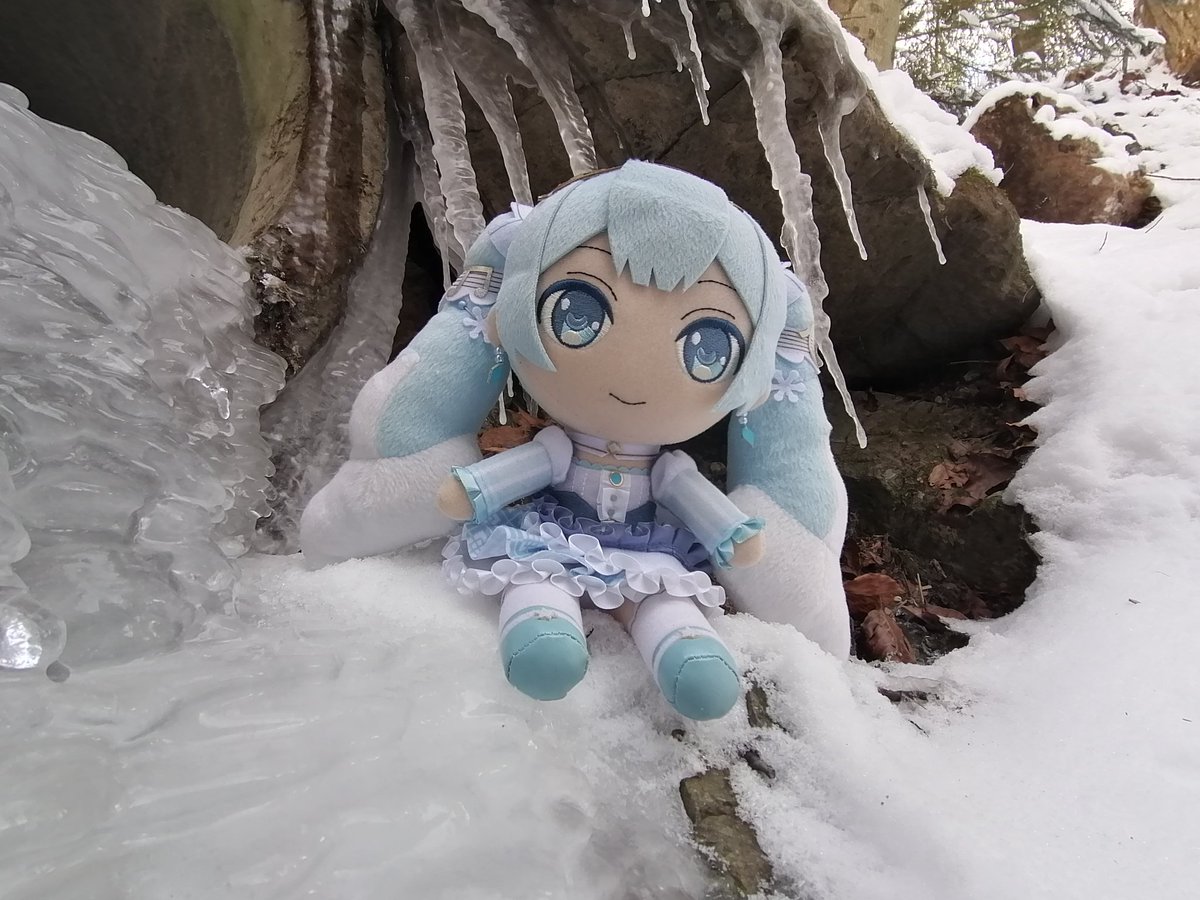 StefanPruner's tweet photo. 雪
雪
#雪ミク
#ぬいぐるみの時間 https://t.co/JcIOizDprE