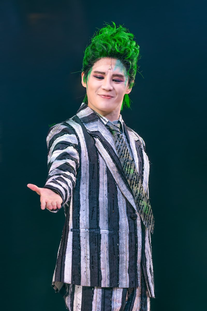 1215_hyun's tweet image. 260106 뮤지컬 비틀쥬스 커튼콜데이

#김준수 #시아준수 #XIA #비틀쥰스 

업로드 완료 👻xia-hyun.tistory.com/532