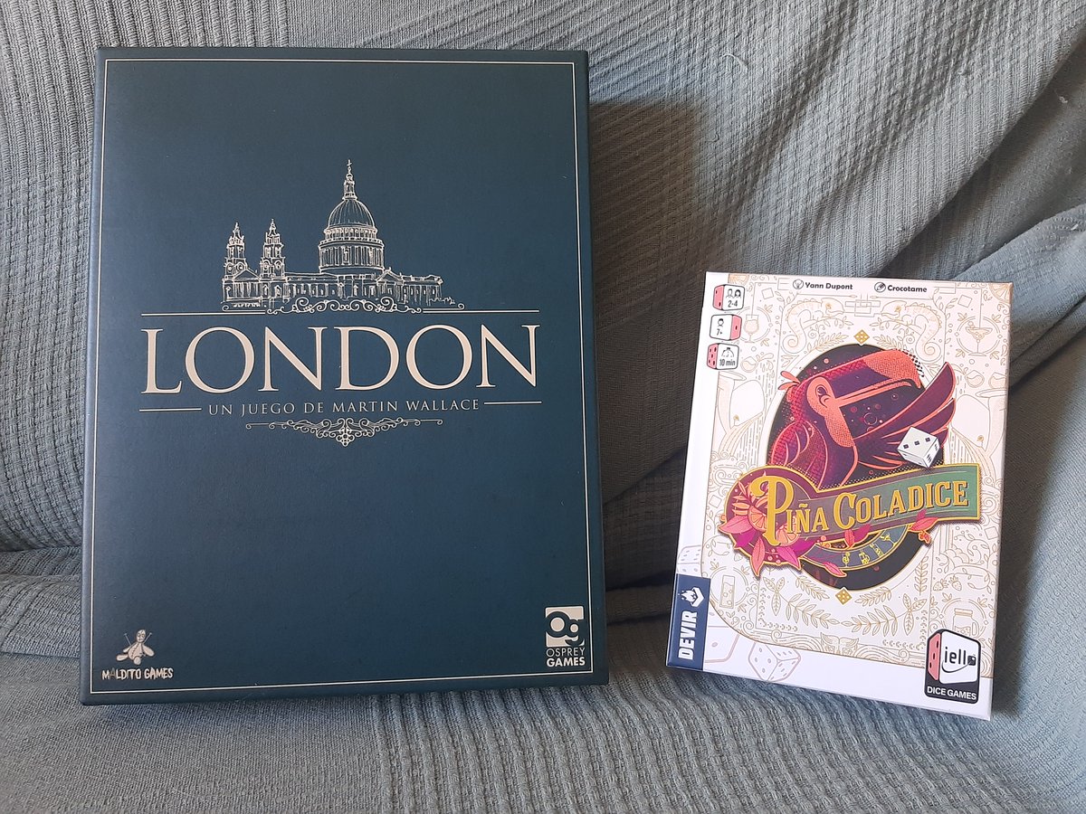 Regalitos de reyes. 😊

#gnomos #libroilustrado #somososos #funko #funkopop #serieanimacion #libros #stephenking #juegosdemesa #boardgame