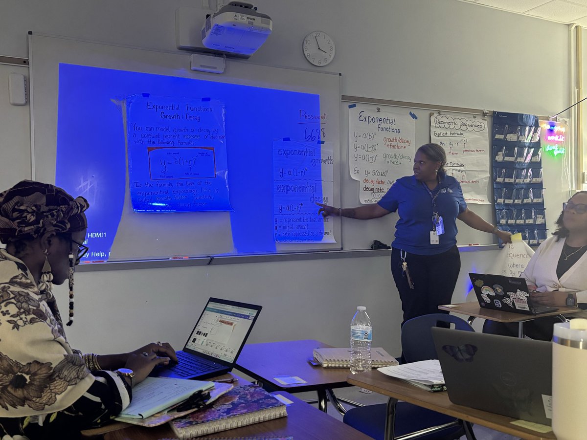 TheUproarWHS tweet media