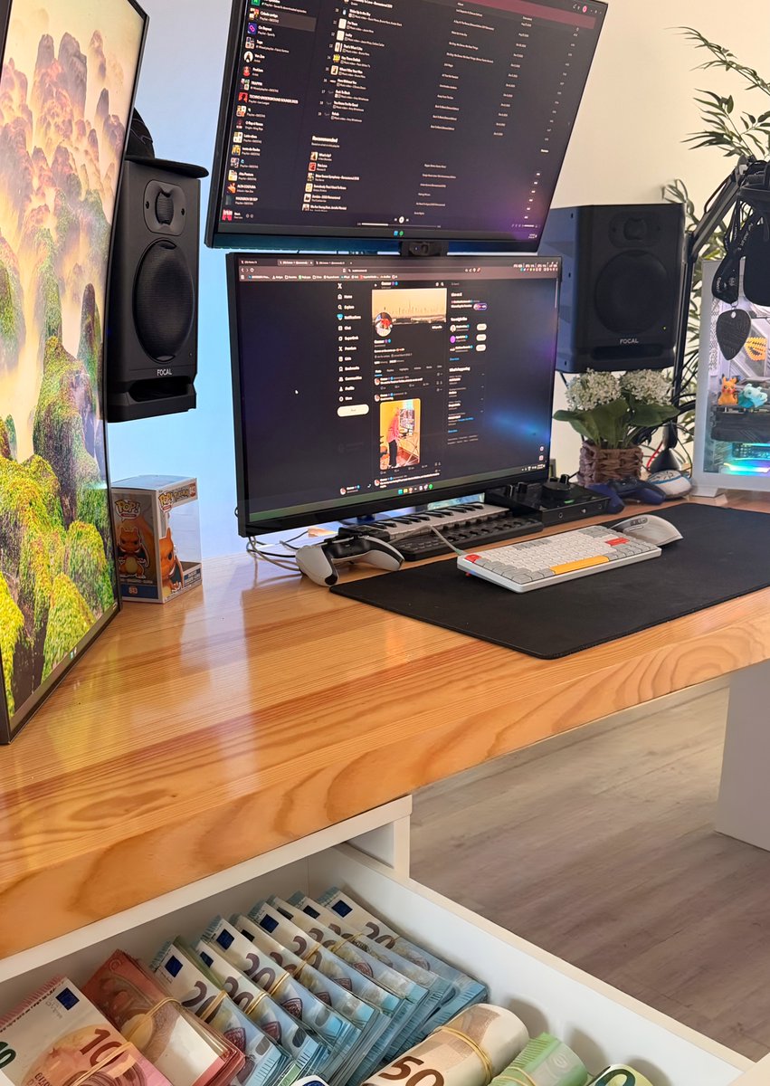 connorcrd's tweet image. 💰 $2500 #GIVEAWAY 

I’ll pick 5 people from the comments to send $500 each. Results with proof in 48 hours. 🤝

Just like, comment, repost and follow