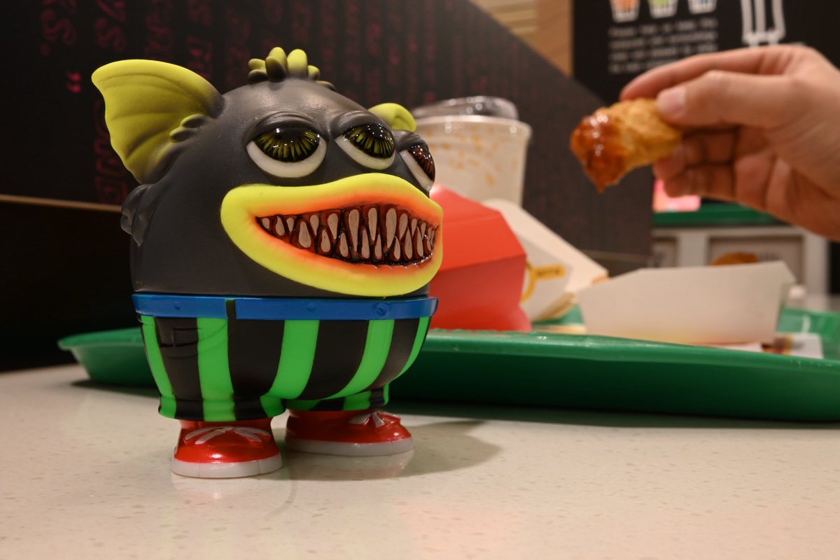 【新品未開封】ベニアズマイモミ PEEKABOOTOY GIGIGU ソフビ 𝙿𝙴𝙴𝙺 𝙰 𝙱𝙾𝙾 𝚃𝙾𝚈 @ ??? (@PEEKaBOO_TOY) / Posts / X