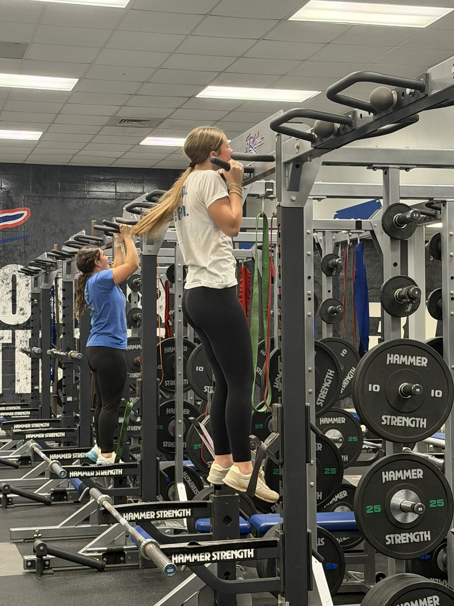 “If you choose what's easy, life becomes hard. If you choose what's hard, life becomes easy.”  #Team40 #ETG #toofasttoostrong #BWYFA