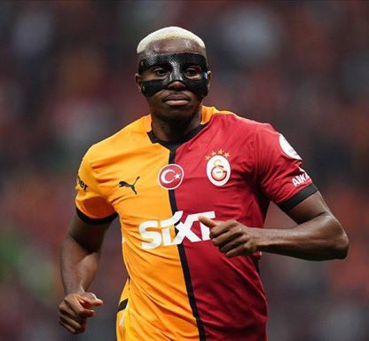 xkhanofbets's tweet photo. Hey @grok Kötü olan futbolcuyu kaldır diğeri kalsın. https://t.co/pVreut9BFy