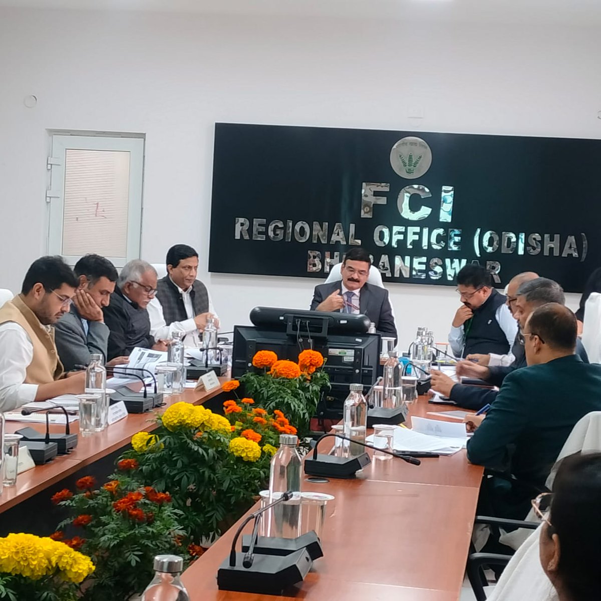 A Vigilance Review Meeting was held at FCI, RO BBSR, on 06.01.2026 under the chairmanship of Sri Sushil Kumar Daila, IFoS, CVO, FCI Hqrs, attended by GM (Vig.), FCI Hqrs; GM (Vig), ZO(E); GMs of Bihar, Jharkhand, Odisha &amp; West Bengal, DGM (Vig.), FCI Hqrs; &amp; DGM(Vig.),FCI,RO,BBSR