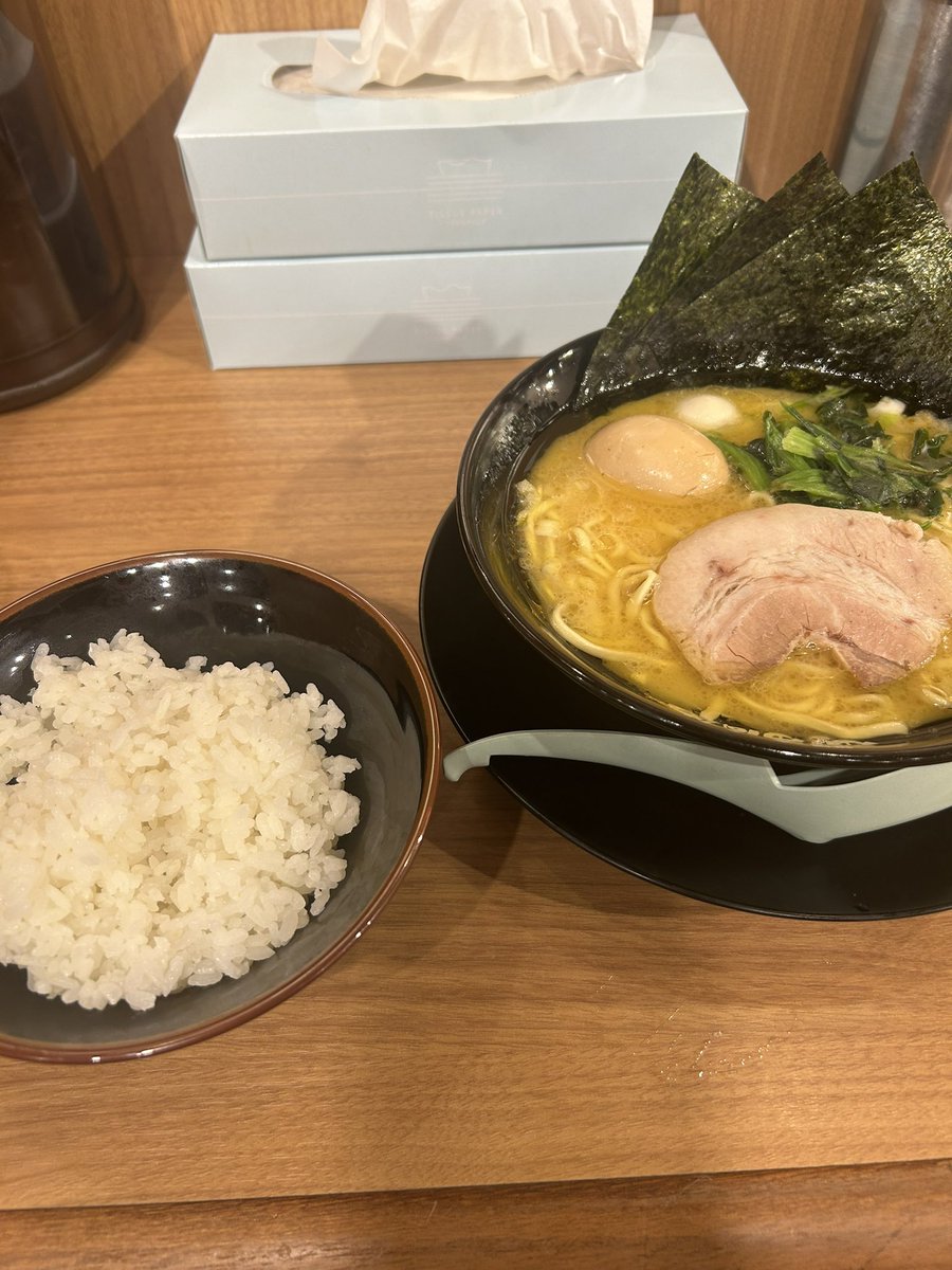 ch4xe__'s tweet image. 魂の喝采！