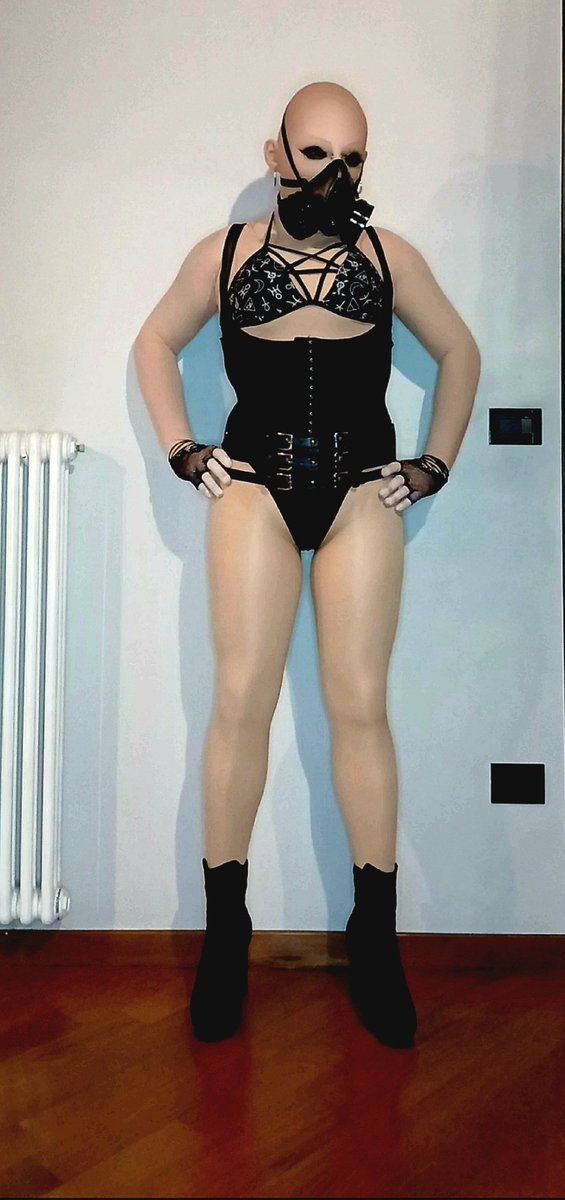 EncaseDoll tweet media