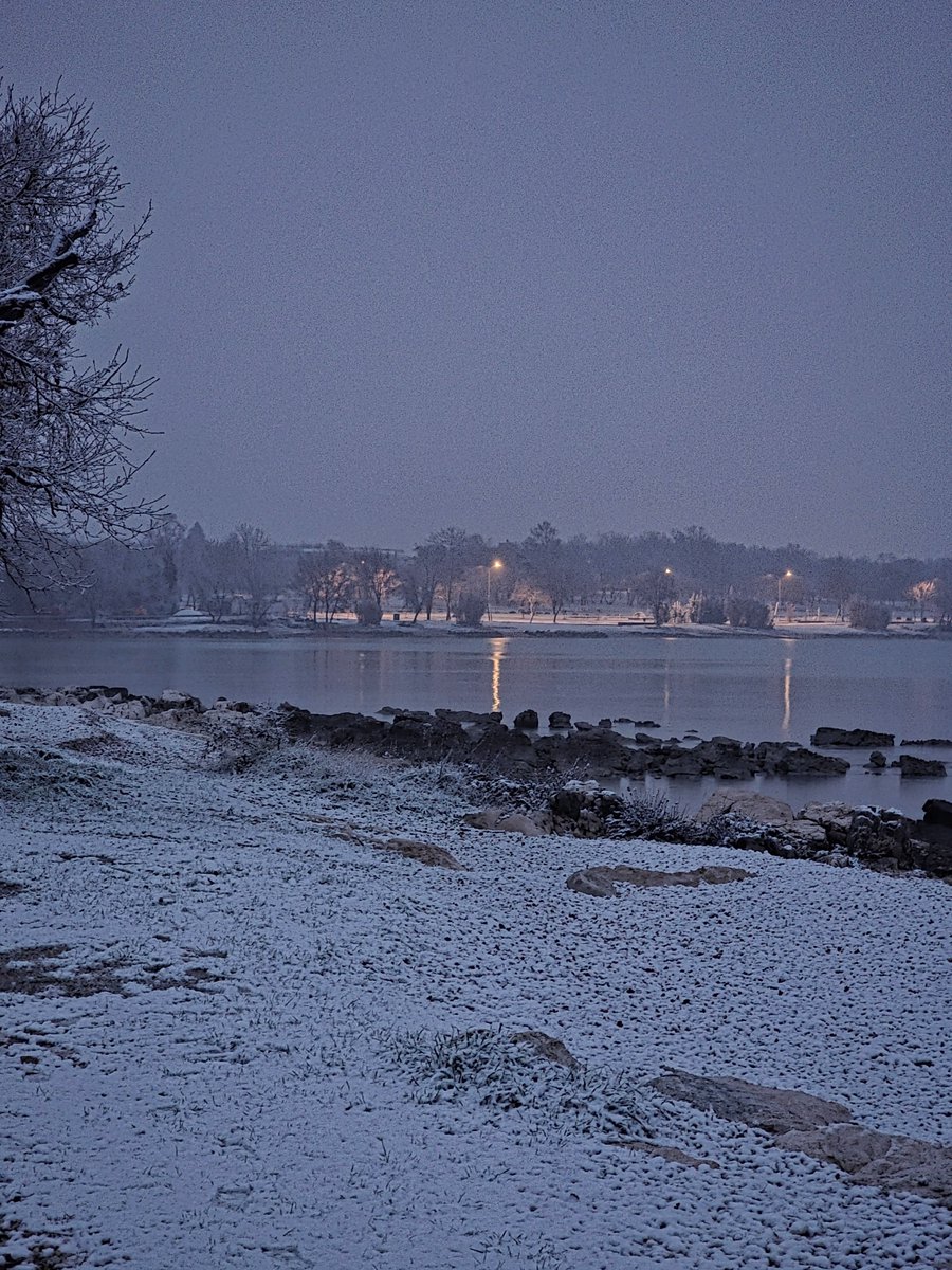 luxicated's tweet photo. Snow vs. Sea ❄️🌊
01.06.2026. Poreč https://t.co/2tob3DEvGB