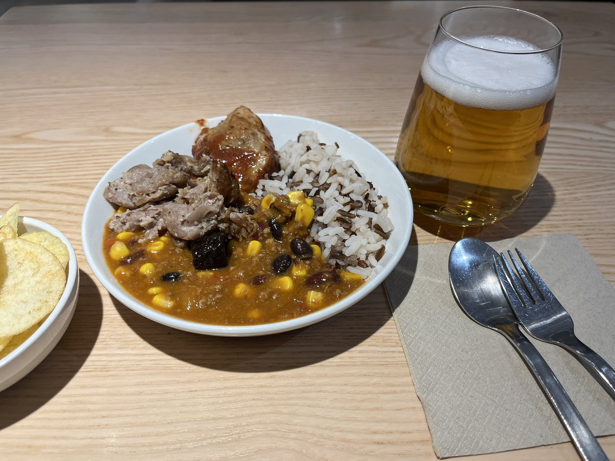 hdnyk's tweet photo. 38杯目@SAS Gold Lounge, Copenhagen Airport https://t.co/EvdKttVZjK