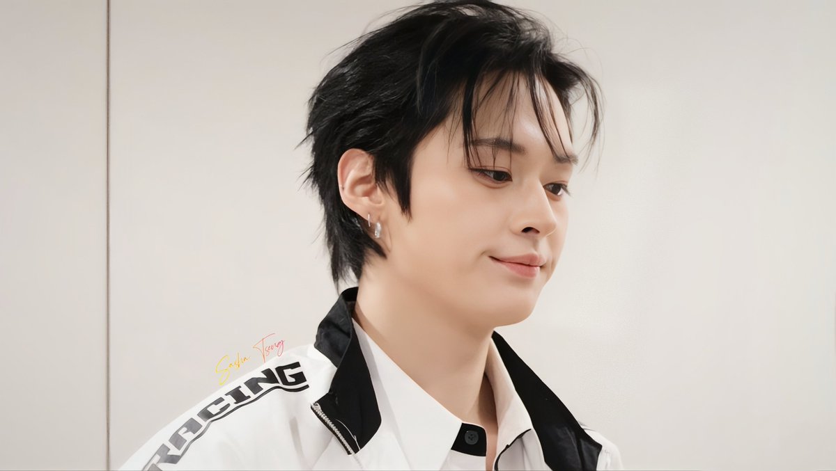 26.01.07 [Stray Kids: SKZ-TALKER] Ep.77 （HD）Lee Know CUT. 8P