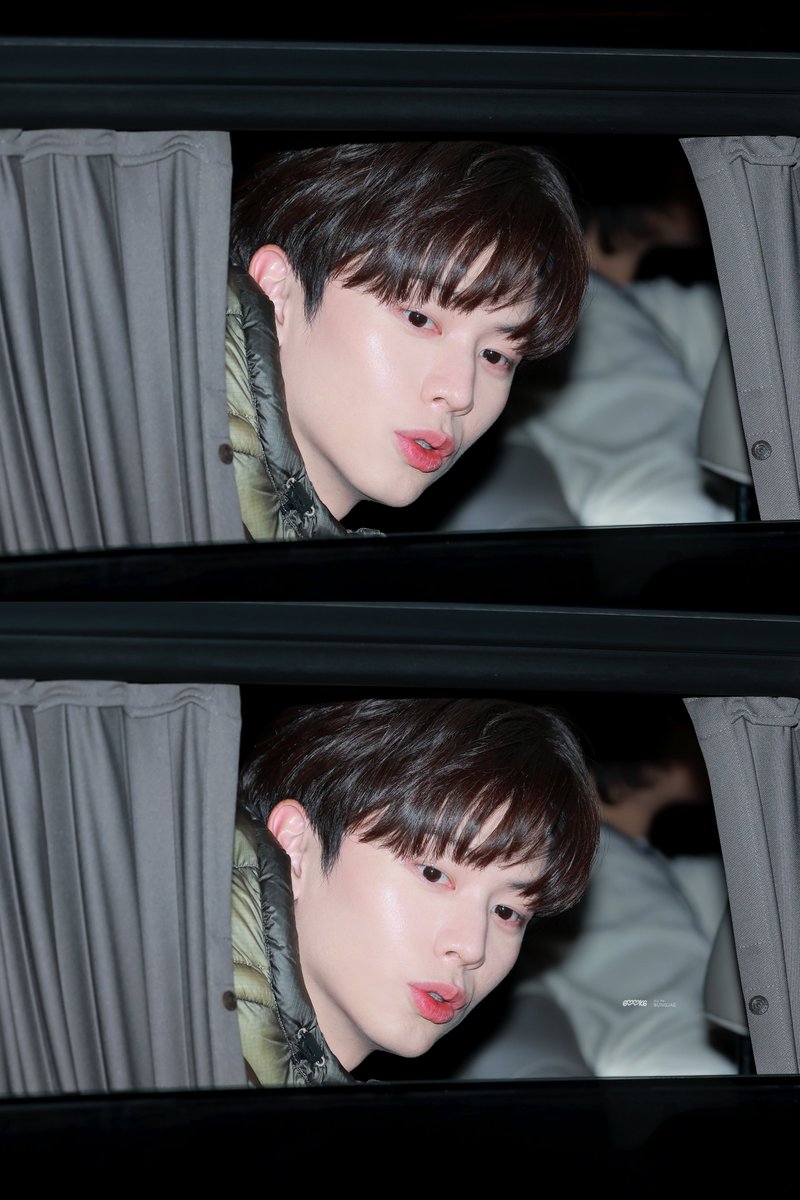 260101 SBS 연기대상 퇴근 #육성재💗 

뉴 애착 패딩 입고 청순하게 퇴근𓈒𓈒💚

#성재 #ユクソンジェ
#YOOKSUNGJAE <a href="/BTOB_6SJ/">육성재</a>