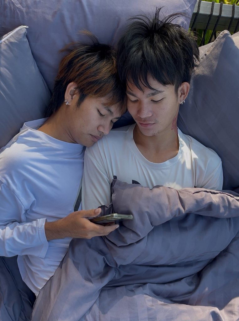 มีคนหนีตามมาเชียงใหม่🤪 ไม่ยอมกลับ ทำไงดี <a href="/ATTHAPON248699/">ดอกเก๊กฮวย🌼</a>