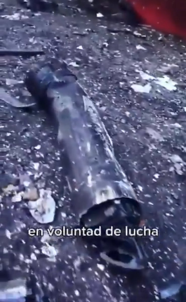 ConflictsW's tweet image. Whilst trying to say that the US targeted medicines storage at La Guaira port, the governor of La guaira accidentally shows a destroyed BUK launcher and the remains of BUK missiles that cooked off after being hit. 
#Venezuela
