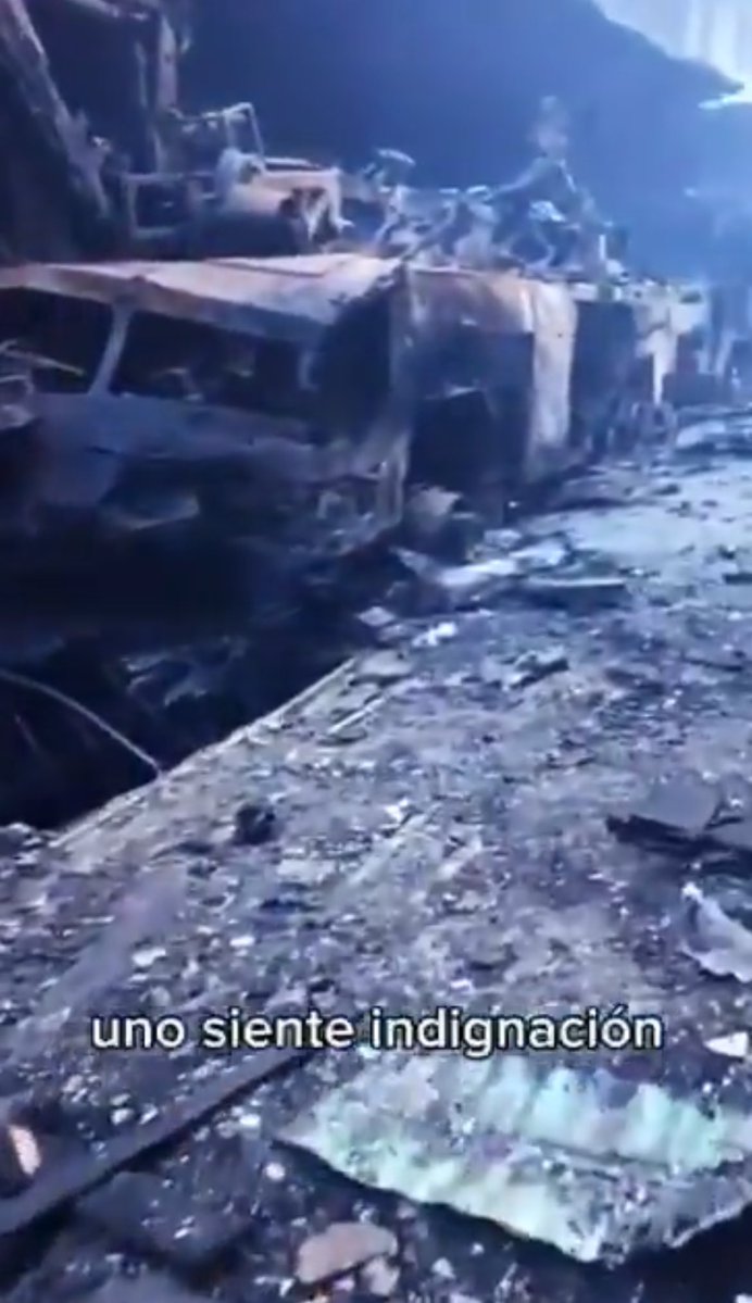 ConflictsW's tweet image. Whilst trying to say that the US targeted medicines storage at La Guaira port, the governor of La guaira accidentally shows a destroyed BUK launcher and the remains of BUK missiles that cooked off after being hit. 
#Venezuela