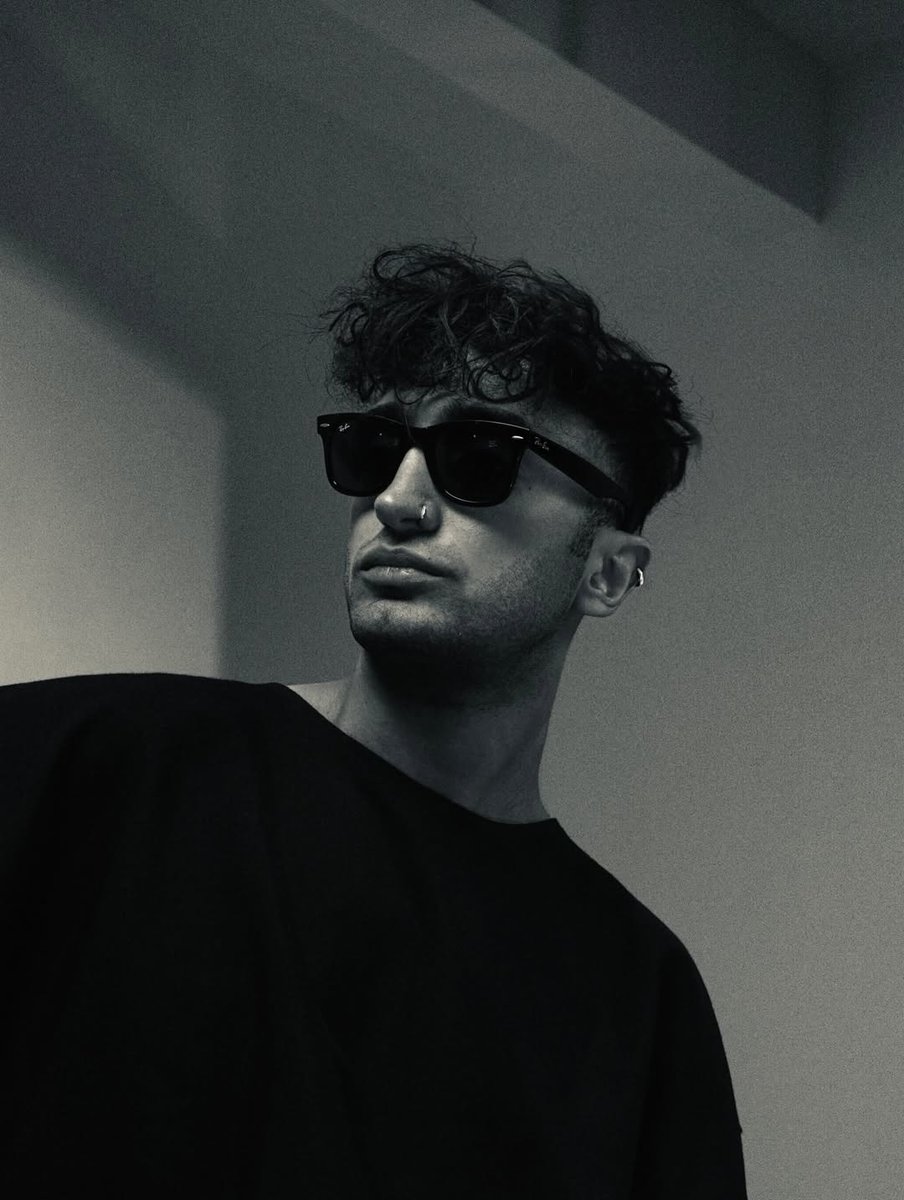 Azkadrobe tweet media