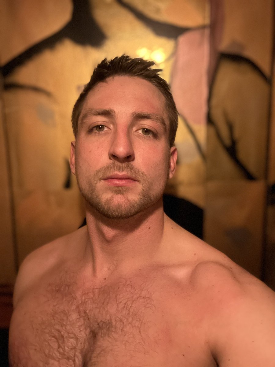 RauryMoore's tweet image. Finally got to the gym in the morning so as a reward here is my face