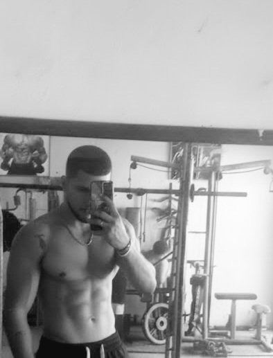 manuelxc's tweet image. traiganme a @Topuriailia