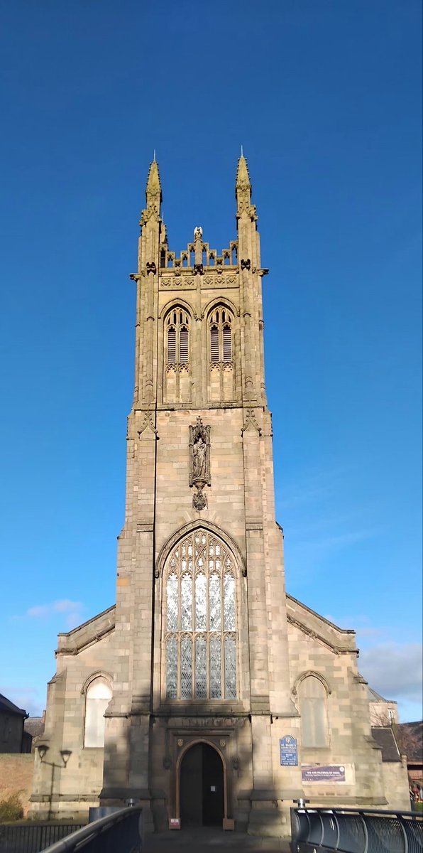 IanJ21289455's tweet photo. As St Mary’s bells ring out at Mid-day - a call to devotion of Angelus, or a mark of time for a humble break - we march down to the pub.
#Derby #Perambulation https://t.co/F6GyHntVcL