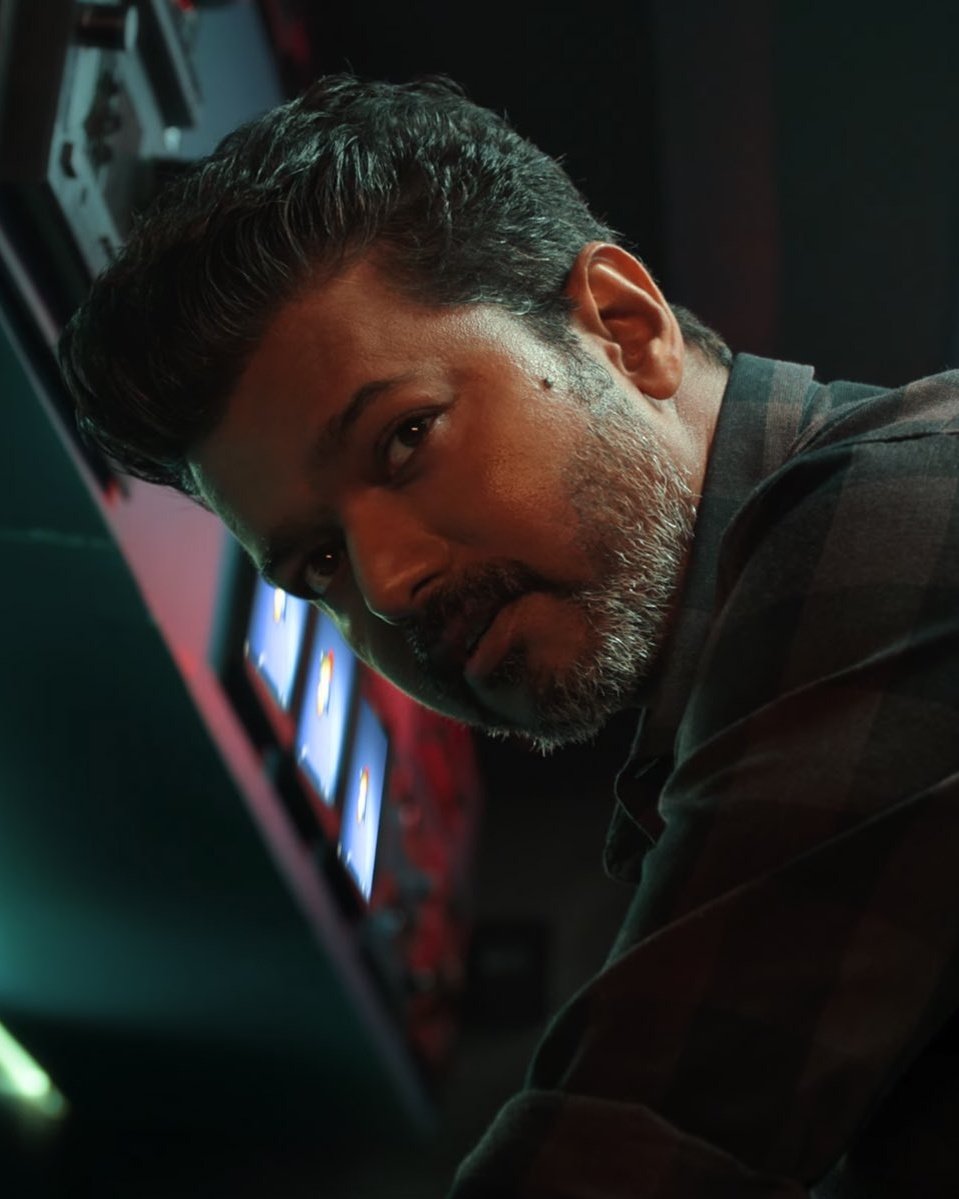 Case hearing at 2.15pm.. Verdict will decide the release, lets hope for the best! 🤞♥️ #Jananayagan <a href="/actorvijay/">Vijay</a>