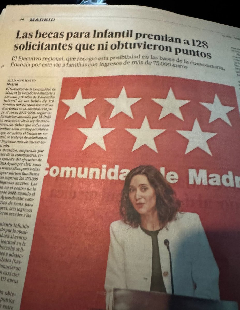 oscarlopeztwit's tweet image. Ayuso está entregando becas (¡becas!) a familias que ingresan más de 100.000 euros.

Pero resulta que no hay dinero para la universidad pública, que está pidiendo créditos para sobrevivir.

Cuando gobernemos, las becas volverán a ser para la gente que las necesita.