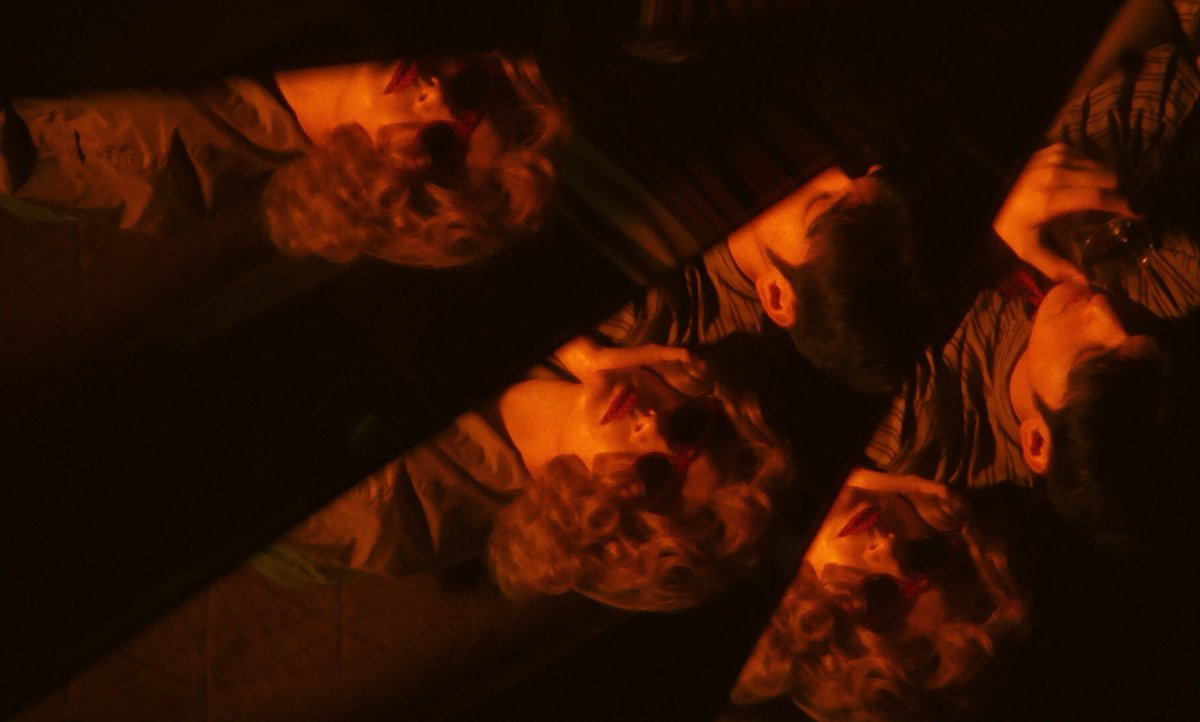 filmfr4me's tweet photo. Chungking Express (1994)
Director: Wong Kar-wai https://t.co/AxqC6kkYFe