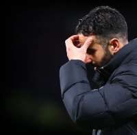 Ruben Amorim's Manchester United tenure may be defined by a humiliating 12-11 penalty defeat to fourth-tier Grimsby in the Carabao Cup

read more here 👉 [ghananewshive.com/tactics-transf…]