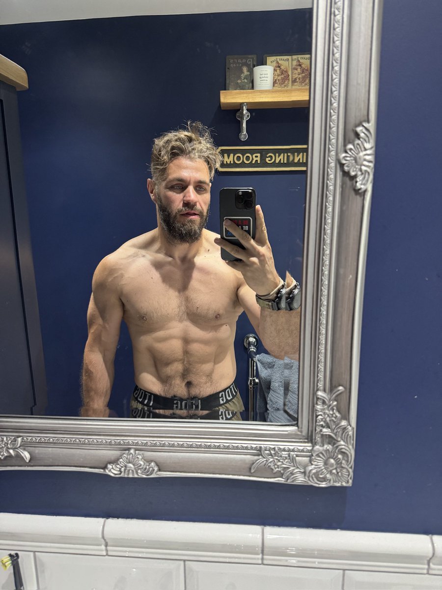 Ste Howson tweet media