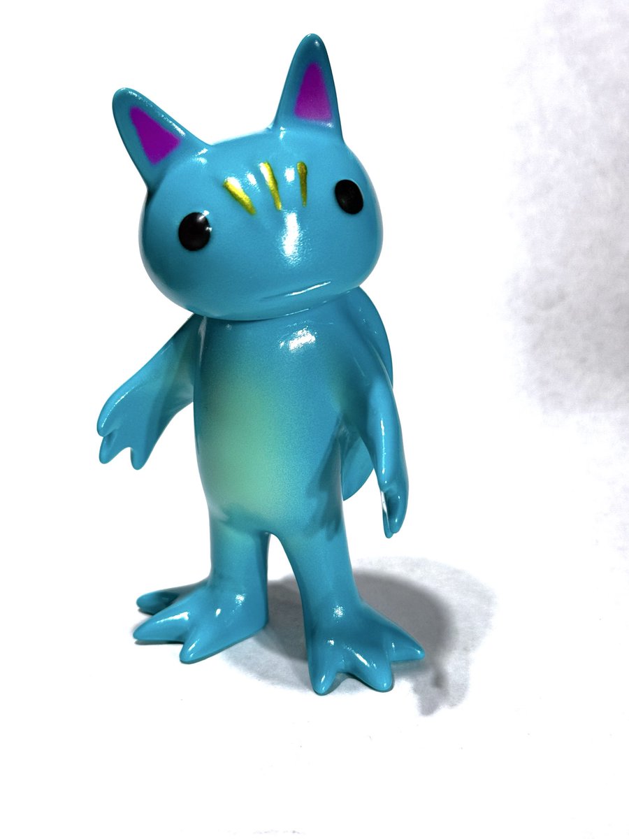 ネコカッパのソフビ トランスポップよりブルーとピンクが近日発売の予定