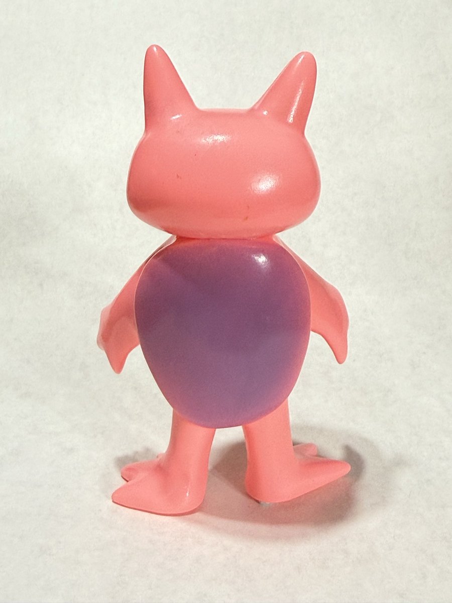 ネコカッパのソフビ トランスポップよりブルーとピンクが近日発売の予定