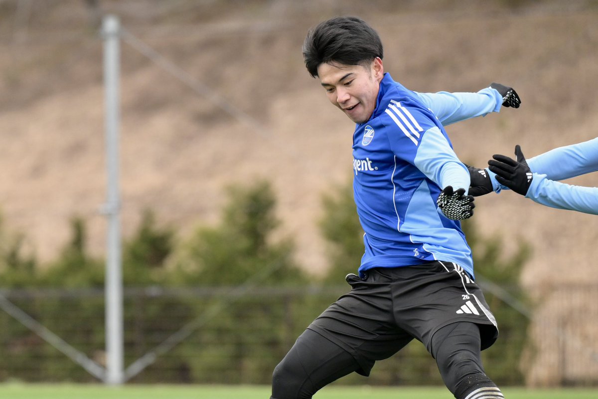 町田ゼルビア　練習着 🔹𝑻𝑹𝑨𝑰𝑵𝑰𝑵𝑮 𝑷𝑯𝑶𝑻𝑶🔹 #FC町田ゼルビア 2026シーズン始動