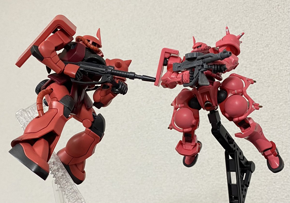 シャアザクGQと、シャアザクリバイブ。
どっちも良い😊