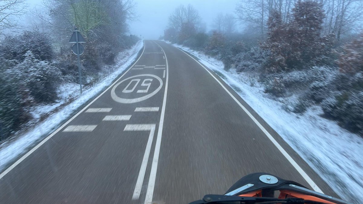 enriqueonis's tweet photo. Actualización del estado de las carreteras en la provincia @dipuzamora  https://t.co/LdvEIJb3RU https://t.co/dqa9zbP0qr