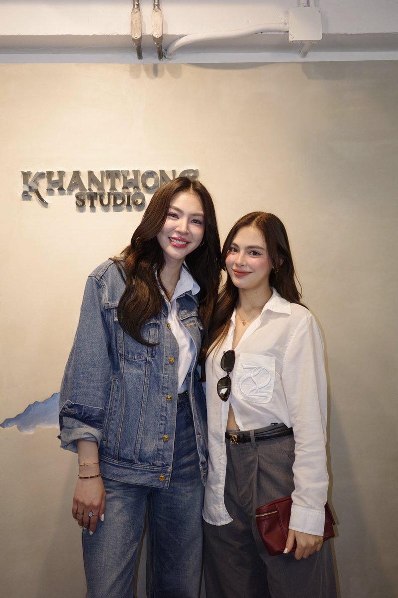 gigimsl_'s tweet photo. Congratulations ka✨ ขอให้ร้านใหม่เฮงๆปังๆนะคะพี่ฝ้าย จะคอยซัพพอร์ตตลอดไปเลยย!! 🌷 #MarissaLloyd #FayeSalonGrandOpening https://t.co/QaLMdegROv