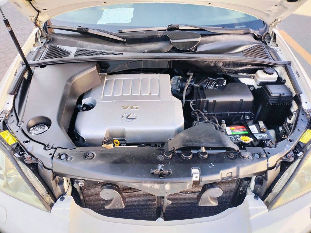 DekingTips's tweet image. Lexus RX350 AWD FULL OPTION Sunroof
2007 Model

Neat and clean Body
Non Accidental Guaranteed
Very Fresh Interior Exterior 
Dual AC with Climate Control
145k Driven Miles

price 13Million Naira buying shipping and clearing