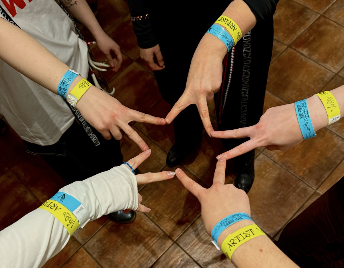 shlfolina's tweet image. ⭐️⭐️⭐️⭐️⭐️my team lov you girls!! #topparty