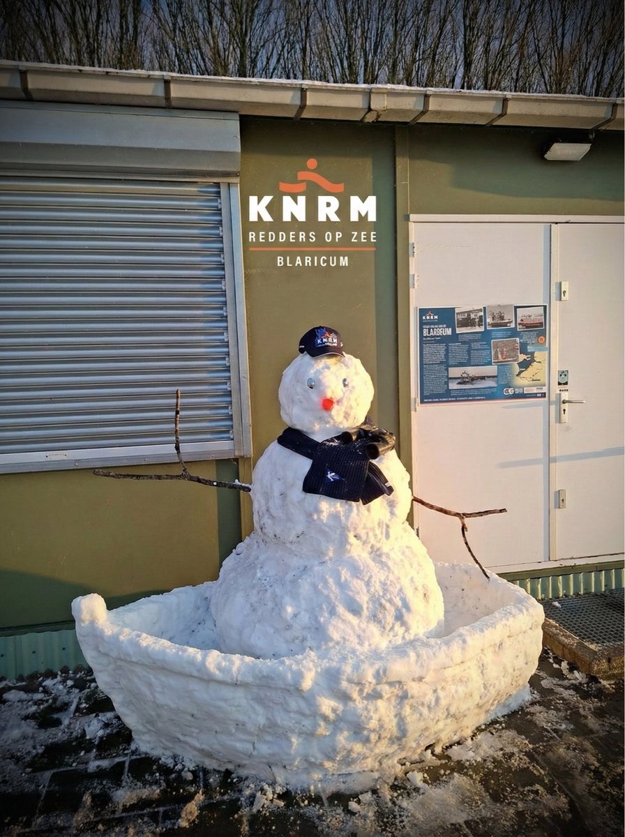 Sneeuw of geen sneeuw ⛄️❄️
Onze vrijwillige redders van KNRM Blaricum staan 365 dagen per jaar, 24/7 klaar om te helpen.
Terwijl jij geniet van de winter, houden zij de wacht. 💙

#KNRM #KNRMBlaricum #VrijwilligeRedders #Winter #AltijdBereikbaar