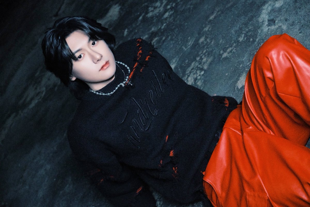 ChRocktikal (크록티칼)
1st Album [We break, you awake] 
Concept Photo #03 LEE WONSEOK

⚔️ 2026. 01. 15. 6PM (KST)

#ChRocktikal #CRTK #크록티칼
#이원석 #LEEWONSEOK
#1st_Album #We_break_you_awake