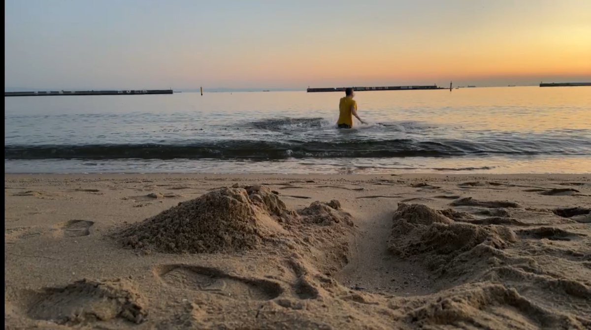 2026年最初の神戸カイ散歩配信おわりー！！

今日は須磨山上遊園っていうところに行く予定だったけどやってなかった！

その後須磨の海まできて最後は新年初海飛び込みしてきたー！！

寒かったけど気持ちよかった！真似はしないでね

家帰ったら土鍋ちゃんが熱々の風呂入れてくれてて助かった