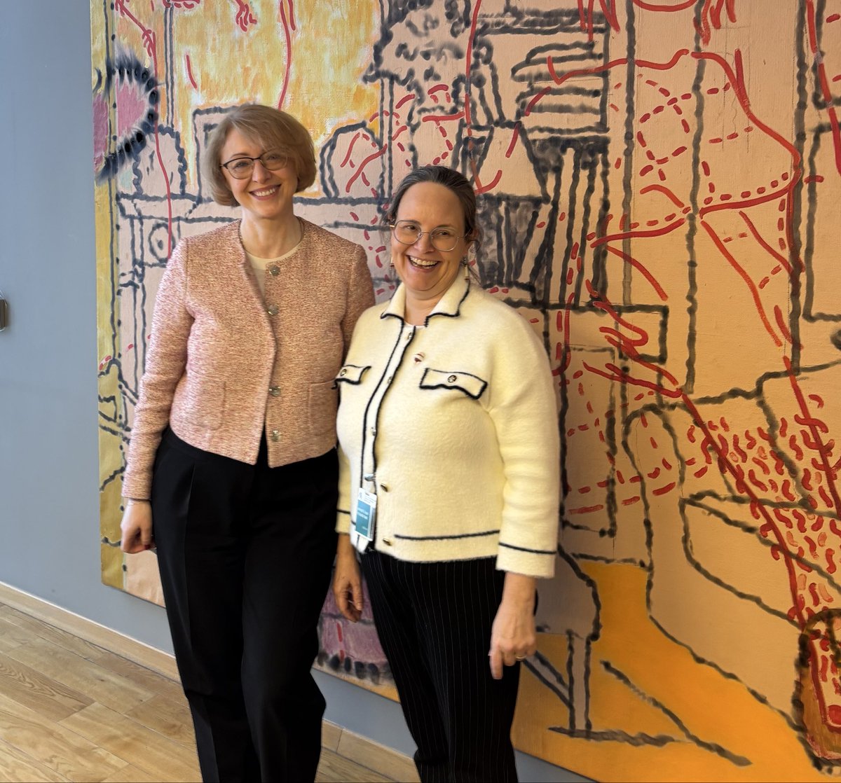 Ambassador Sautner met Lina Viltrakienė, Lithuania’s Ambassador-at-Large for #Digital &amp; #TechDiplomacy, to kick off 2026. 
Both agreed: stronger 🇨🇦-🇱🇹digital cooperation will boost economies, improve services &amp; strengthen resilience against foreign interference.