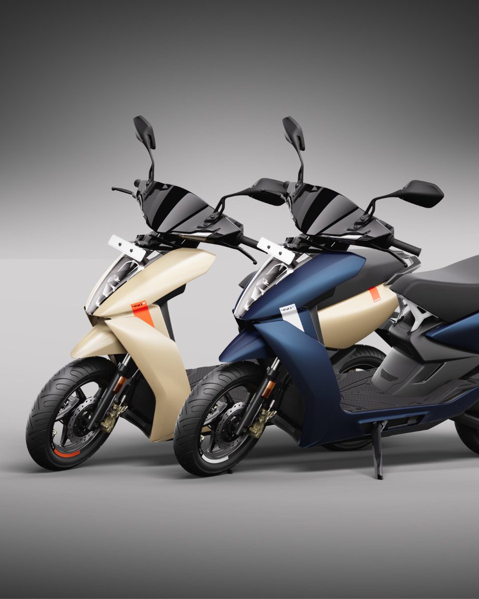 AUTOTODAYMAG's tweet image. The Ather 450X, priced from Rs 1,47,998 (ex-showroom, Bengaluru), now features Infinite Cruise via an over-the-air update.
#AtherEnergy #Ather450X #ElectricScooter #EVNews #TwoWheelerEV