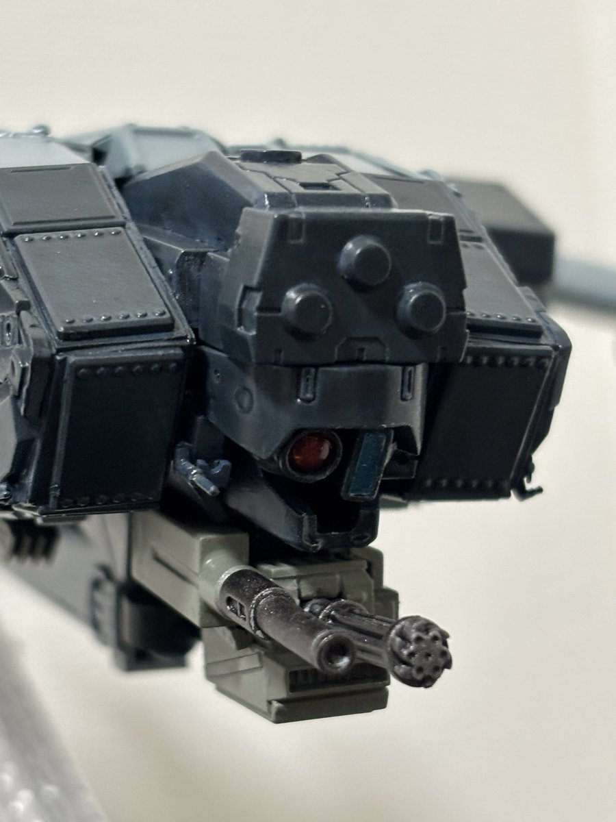 #フロントミッション5th
ティルトローター作成記
塗装がある程度済んだので組んでみた。ゲーム内に近い塗装になったと思う。アレンジ強めだけど満足いく出来になった！
ヴァンツァー空挺に続く！
