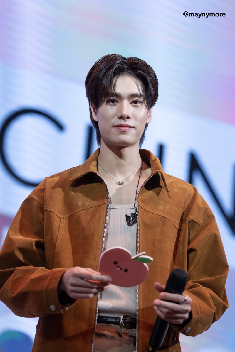 น้องพีชกับลูกพีช🍑

PONDPHUWIN WITH DRTONY

#DrtonyxPondPhuwin
#phuwintang