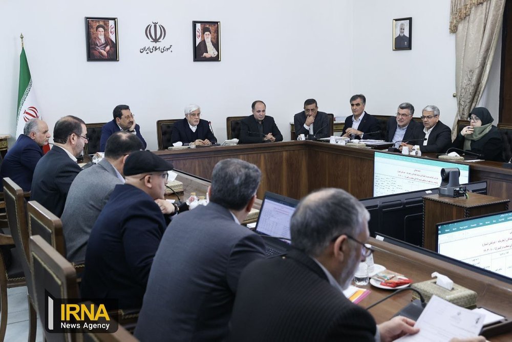 مسئولین محترم دولت:
لطفاً با برنامه‌ریزی‌های موٌثر در اصلاح ارزی، نظارت قوی بر بازارها، ارگان‌ها و قیمت‌ها  داشته باشید. فقط تمرکزتون بر دلار نباشه؛ جلوی گرونی‌ها رو بگیرید تا مردم آسیب نبینند.

#شفافیت_اقتصادی
#عدالت_اقتصادی