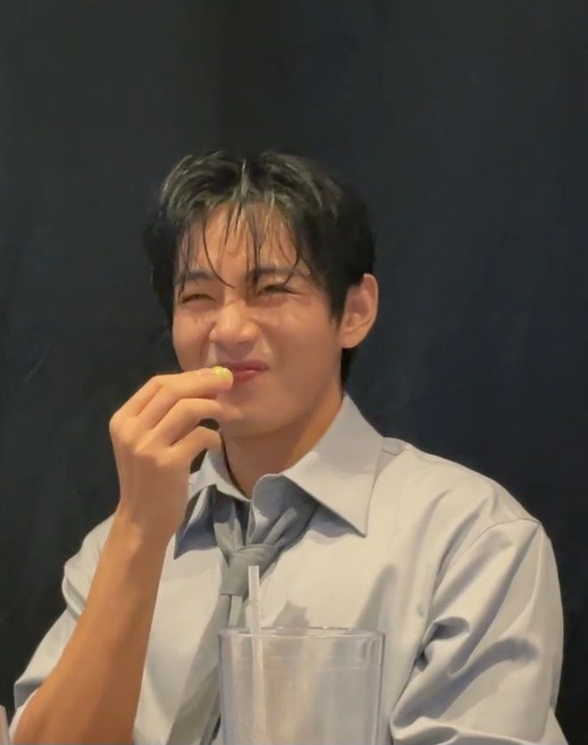 suavethv's tweet image. my heart is so full of him omg im gonna combust