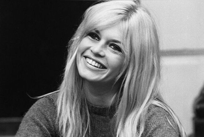 En ce jour des funérailles de Brigitte Bardot:

La liberté faite femme open.substack.com/pub/christianr…