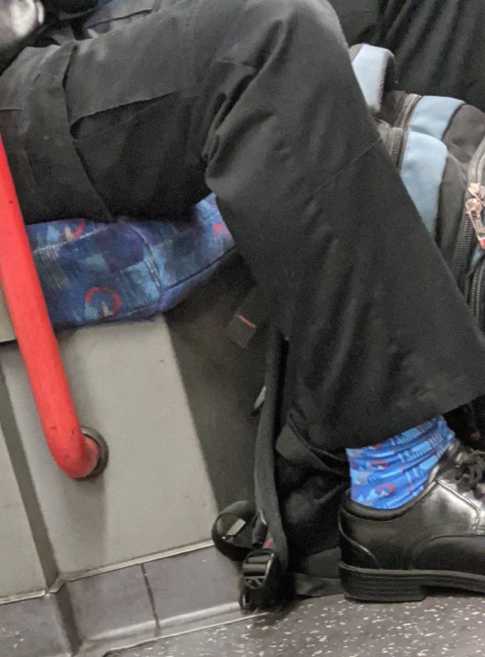No Context Brits tweet media